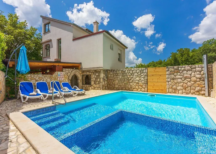 Ruhiges Mit Holzkohlegrill, Pool Mit Whirlpoolfunktion, Waschmaschine, Trockner 아파트